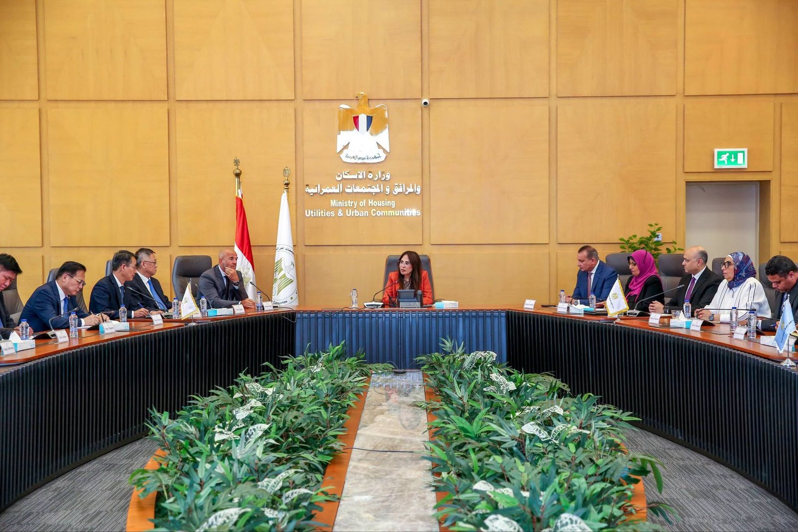 “الإسكان”-تبحث-مع-cscec-الصينية-التعاون-في-تنفيذ-المشروعات-الكبرى